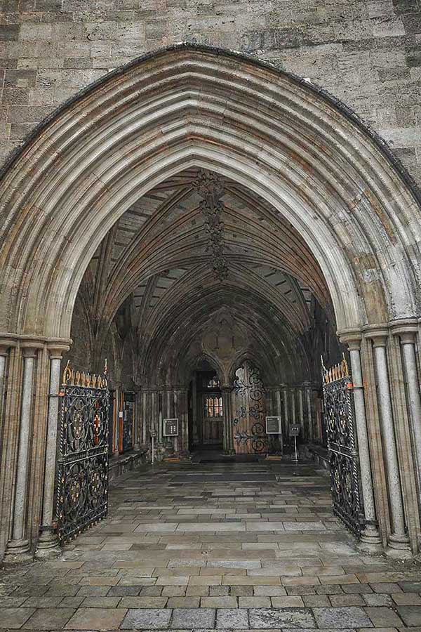 Christchurch-Priory-Entrance