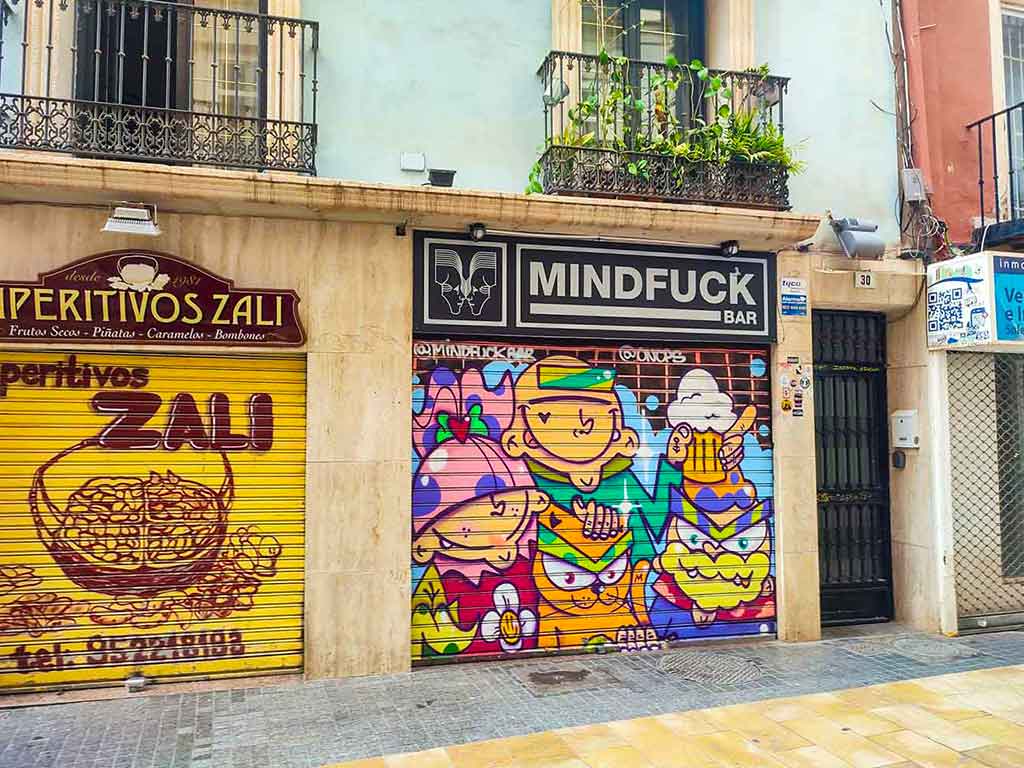Bar-Street-Art-Centro-Malaga-Pasillo-de-Santo-Domingo-2900